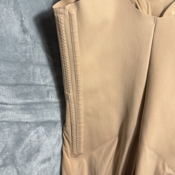 Honeylove Tan Shapewear Bodysuit with Built-in Support - Picture 7 of 13